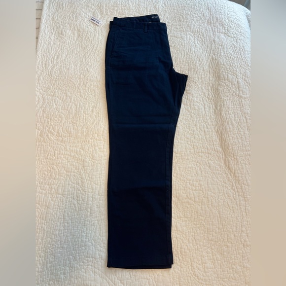 Old Navy Men’s Slim Built-In Flex Rotation Chino NWT 36x30 - Navy - Picture 5 of 5